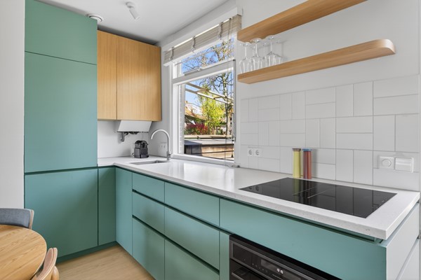 Medium property photo - Distelweg 60, 1031 HG Amsterdam